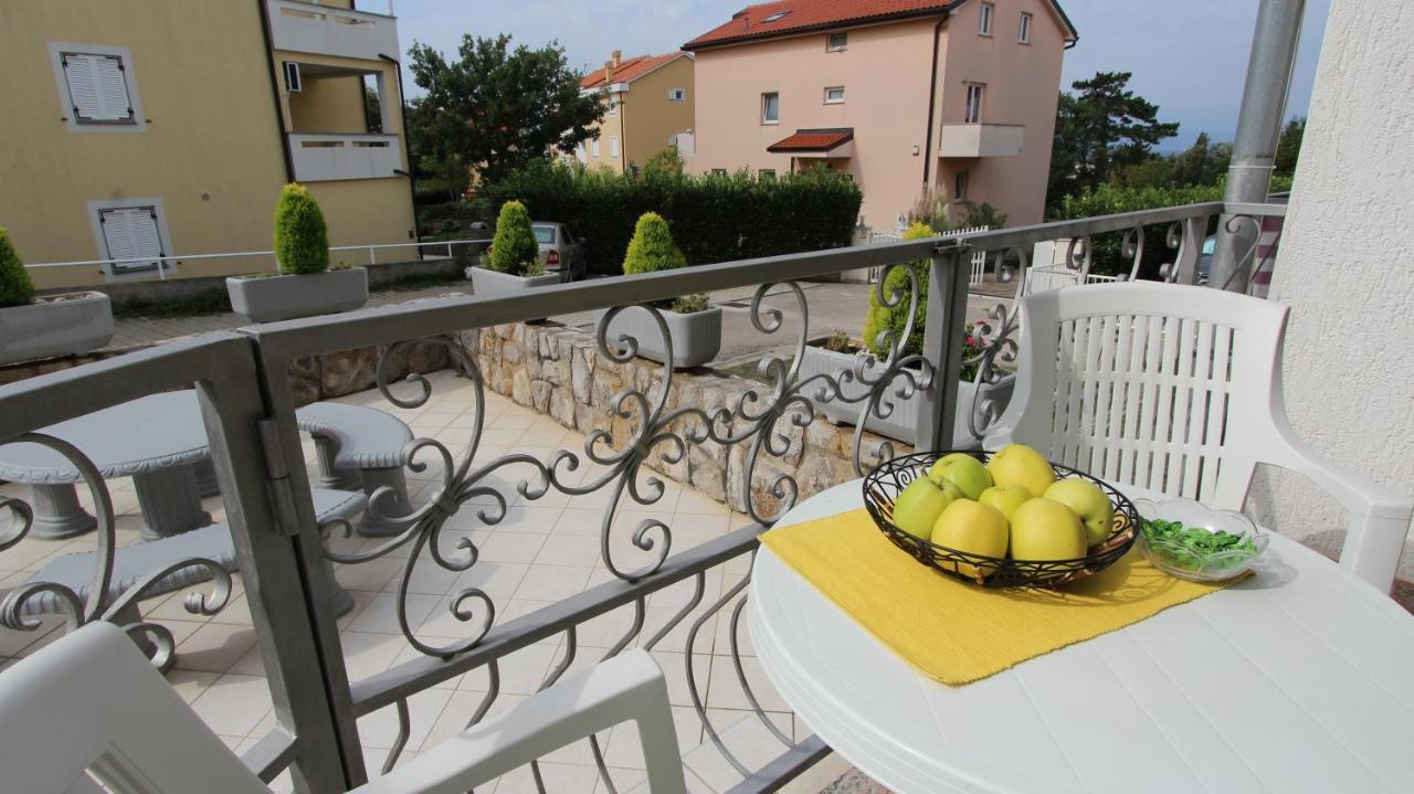 Apartmani Totic Malinska Extérieur photo